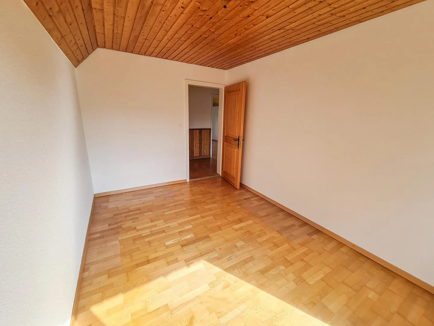 5.5 Zimmer Einfamilienhaus - Foto 3 von 11