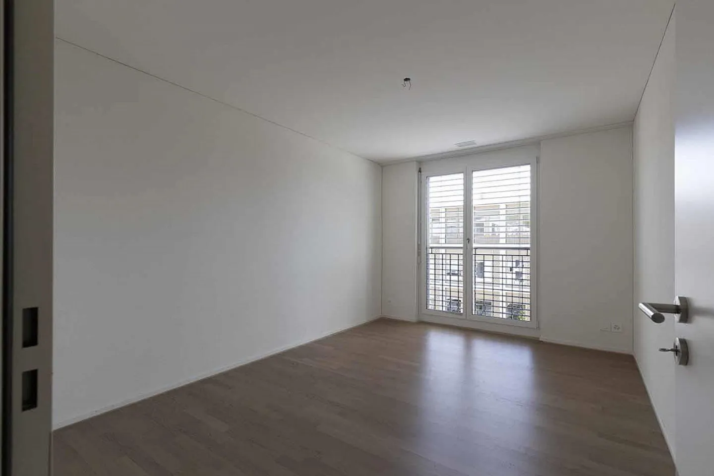 Top modern 3.5 room apartment in the center of Uznach - Photo 4 of 9