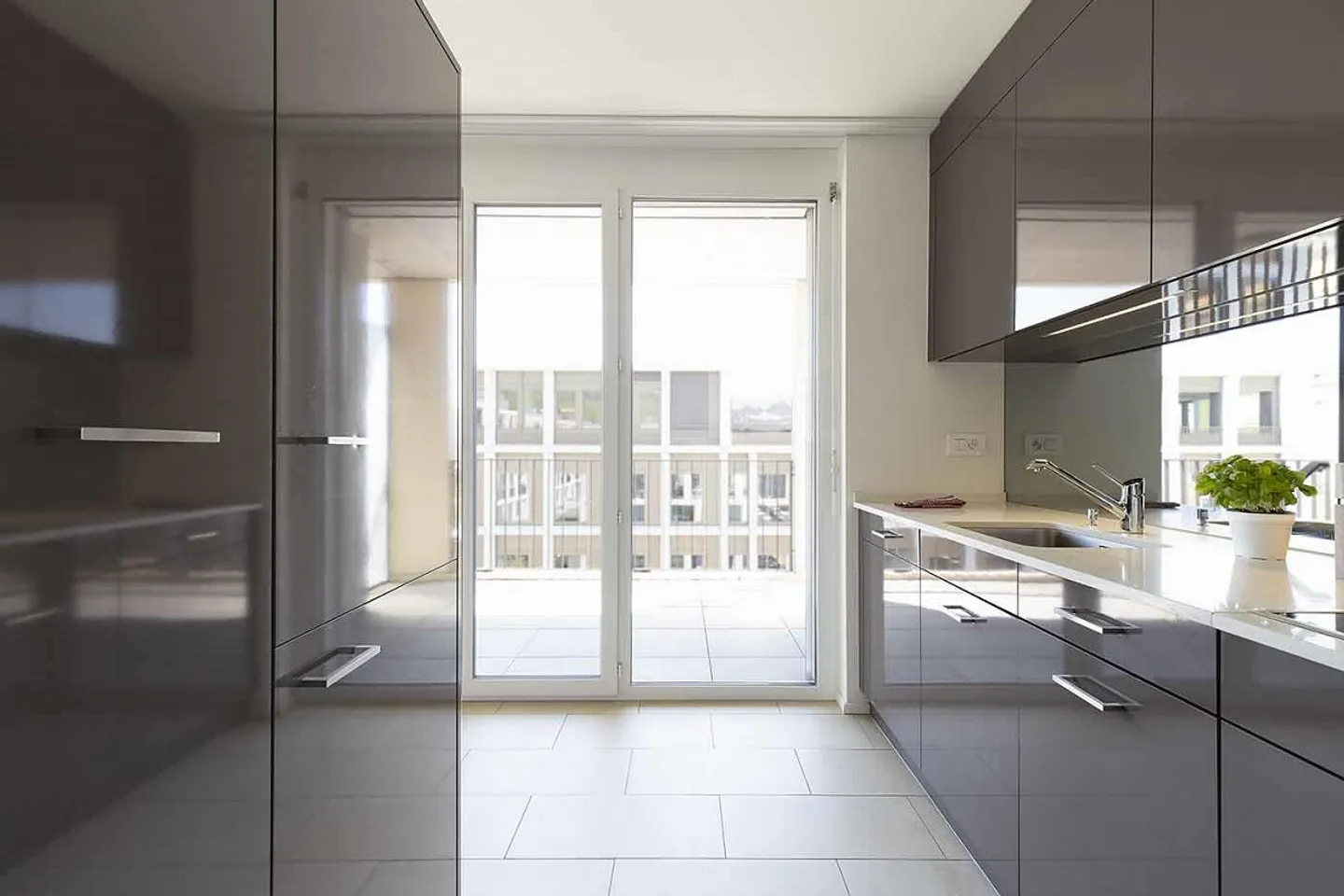 Top modern 3.5 room apartment in the center of Uznach - Photo 6 of 9