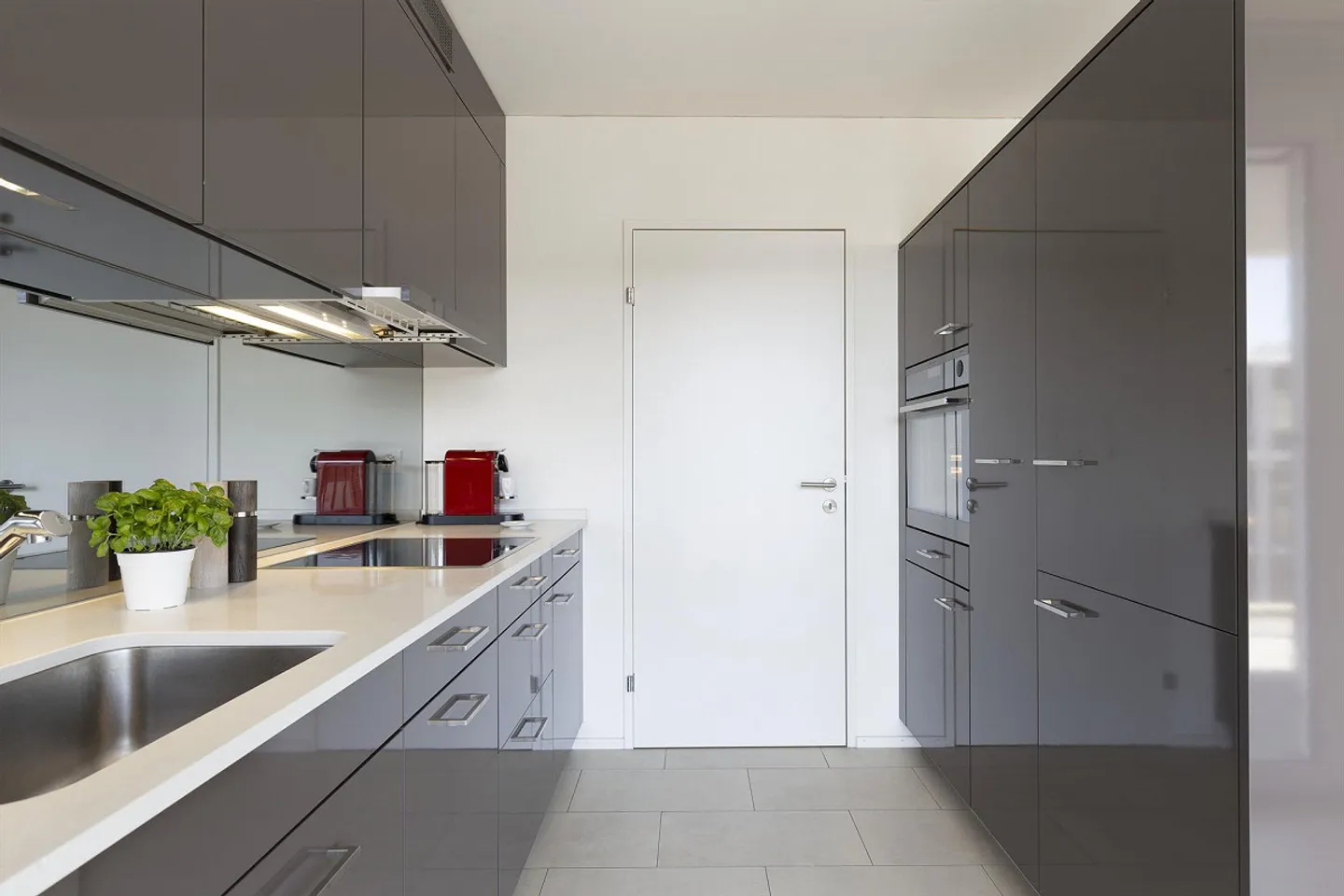 Top modern 3.5 room apartment in the center of Uznach - Photo 7 of 9