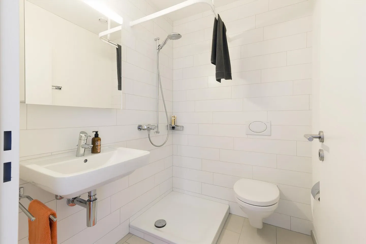 Top modern 3.5 room apartment in the center of Uznach - Photo 9 of 9