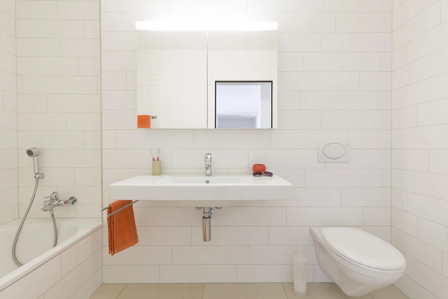 Top modern 3.5 room apartment in the center of Uznach - Photo 8 of 9