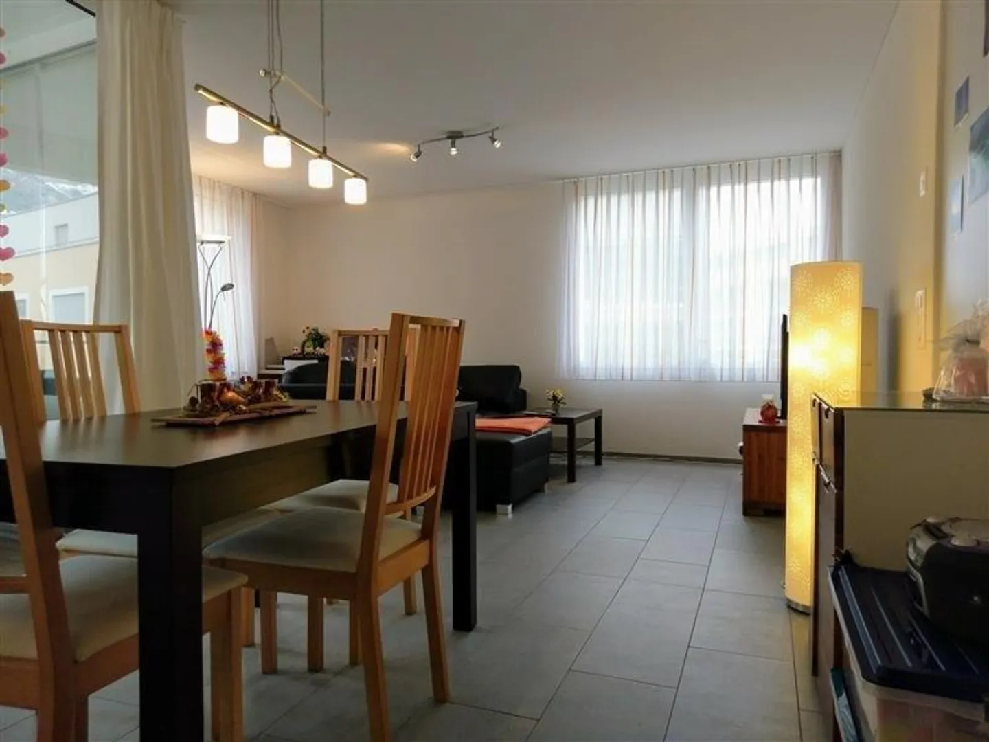 Moderno appartamento di 2,5 stanze in posizione centrale a Chur - Foto 4 di 7