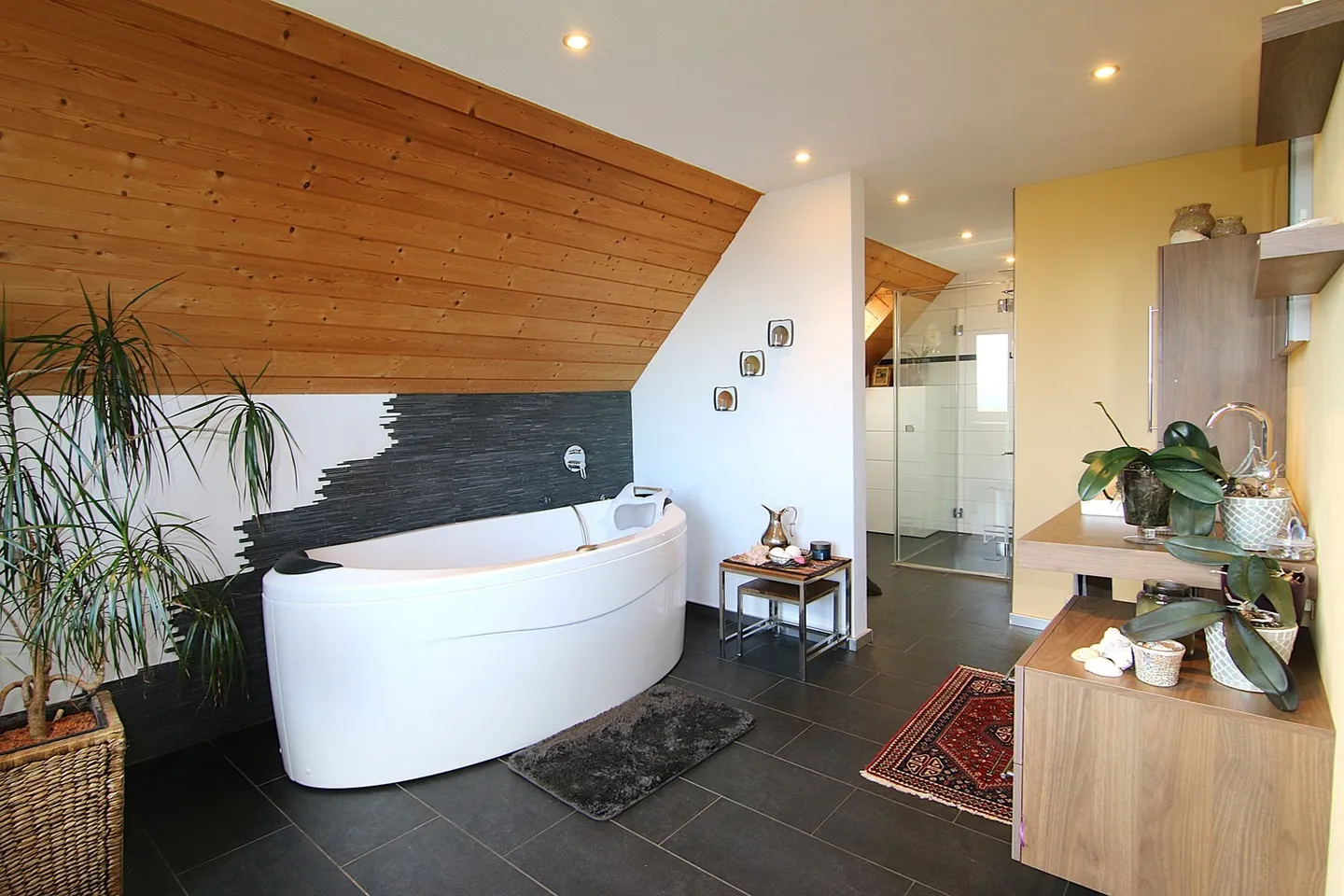 Maison individuelle unique de 3,5 pièces avec vue et oasis de bien-être - Photo 16 sur 21