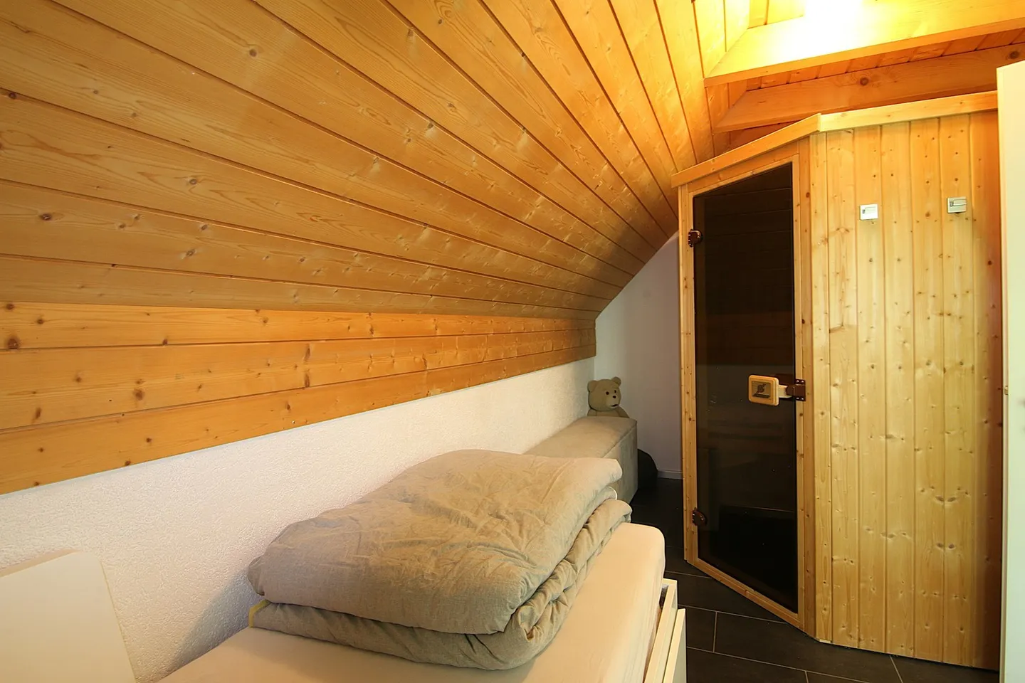 Maison individuelle unique de 3,5 pièces avec vue et oasis de bien-être - Photo 18 sur 21