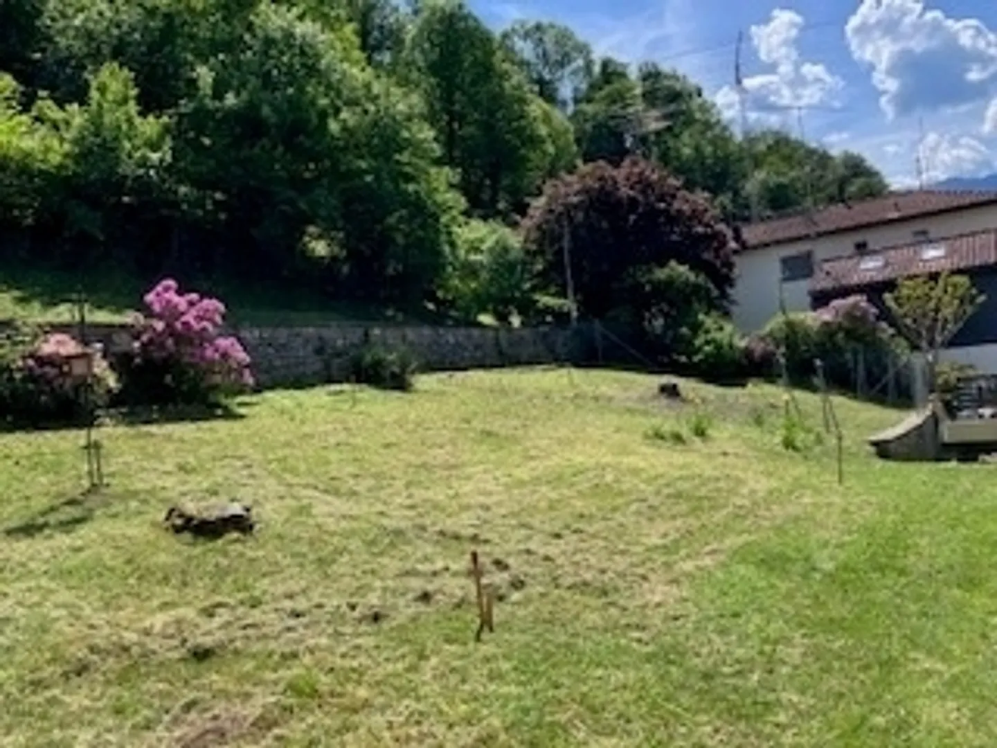 Terrain constructible à vendre - Photo 2 sur 5