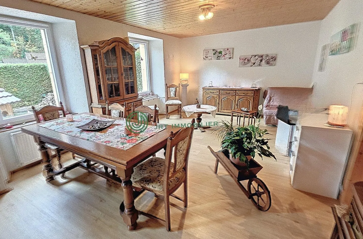 Val-de-Travers (NE) - Large 10.5 room house modifiable at will - Photo 8 of 13