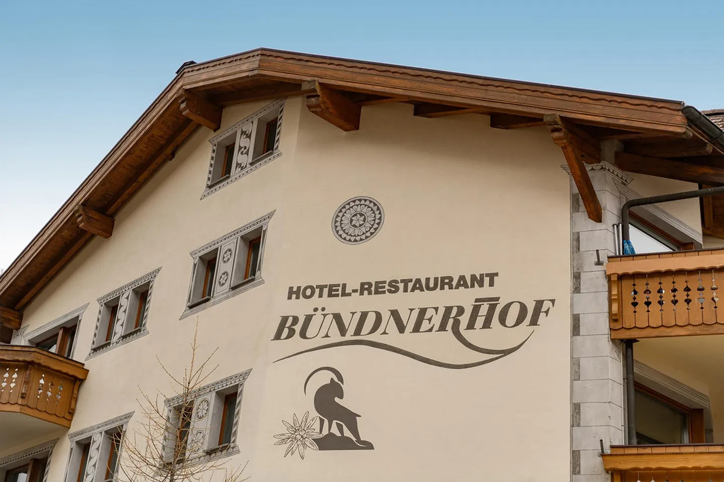 Hotel Bündnerhof a Samnaun – Investimento alberghiero attraente nelle Alpi - Foto 1 di 25