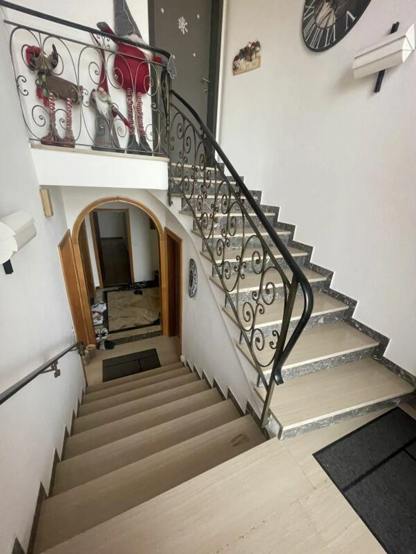 Villa con piscina e vista imprendibile - Foto 8 di 12