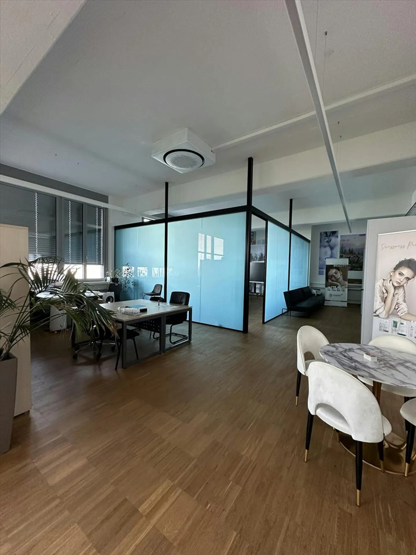 Spazio ufficio cerca inquilino - Foto 11 di 13
