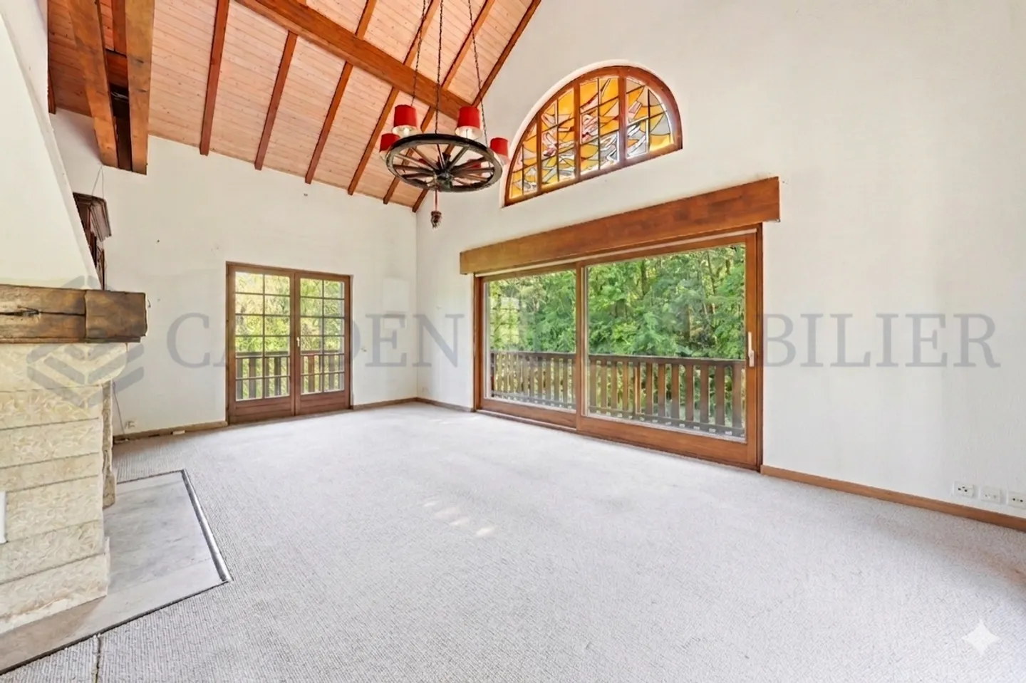 Beautiful individual villa in a picturesque setting! - Photo 2 of 13