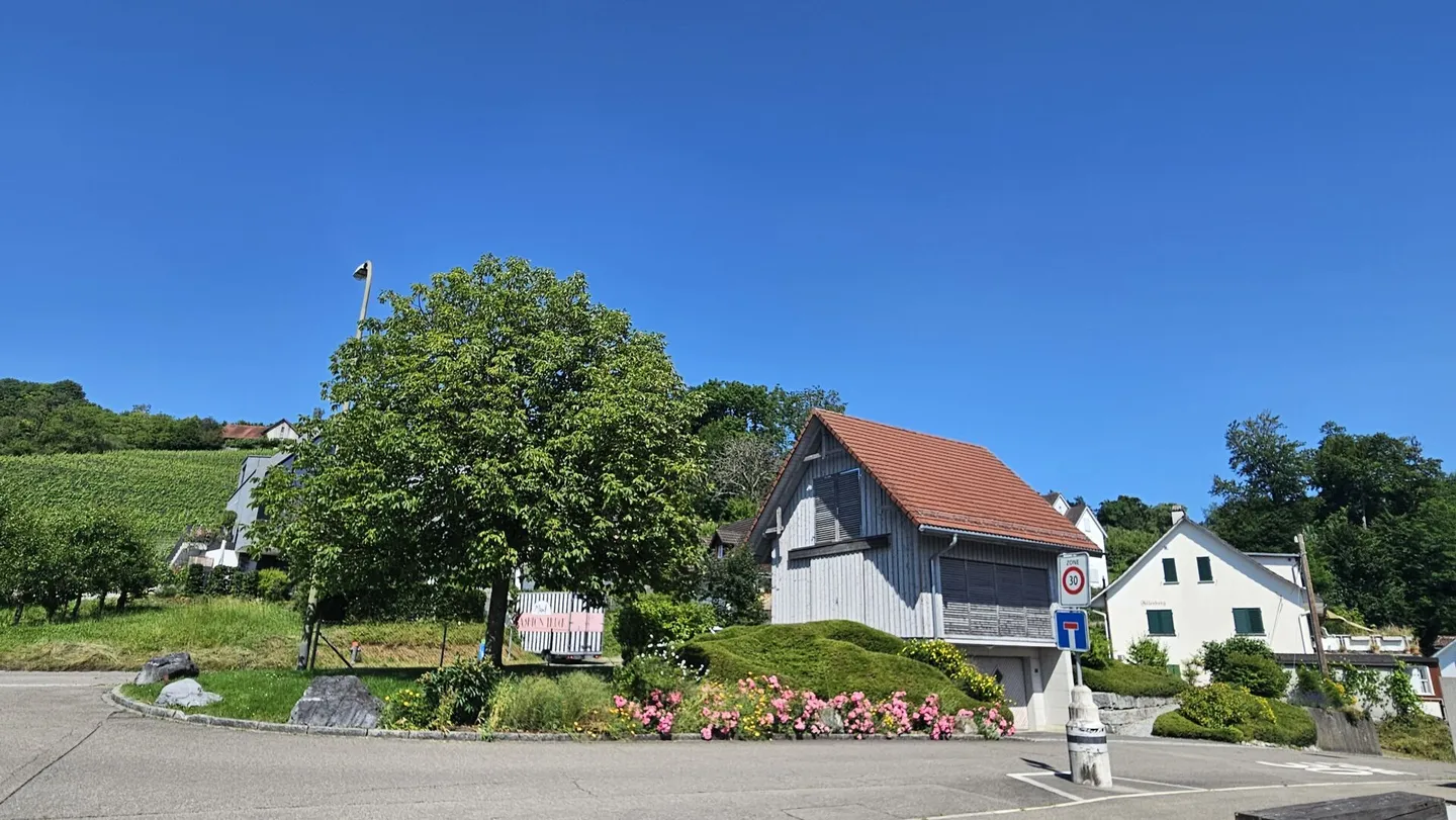 Baulandparzelle in Männedorf - Foto 1 von 5