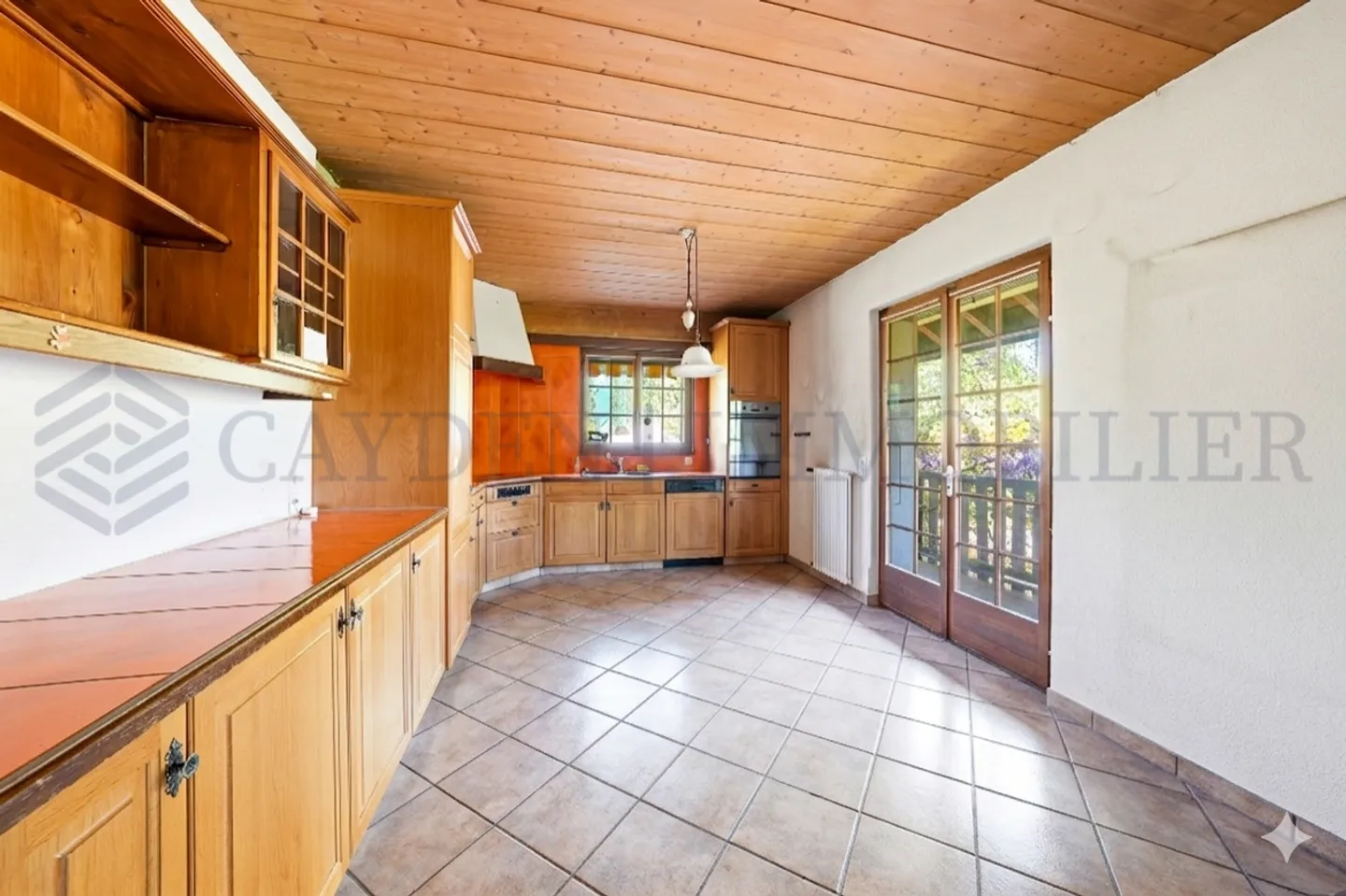 Beautiful individual villa in a picturesque setting! - Photo 6 of 13