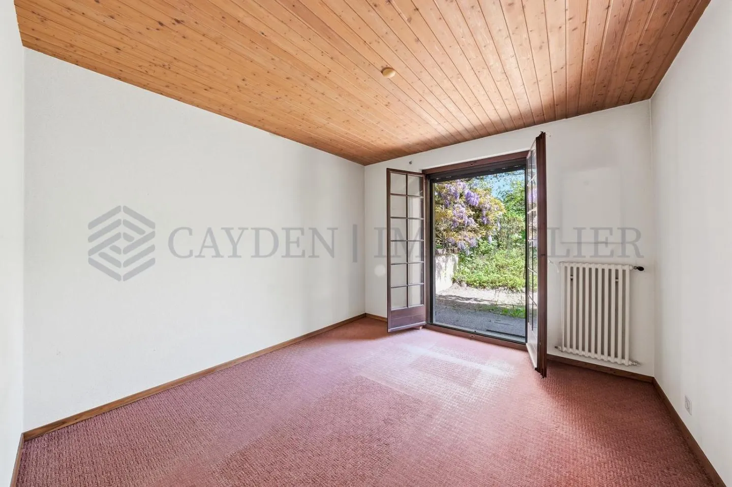 Beautiful individual villa in a picturesque setting! - Photo 7 of 13