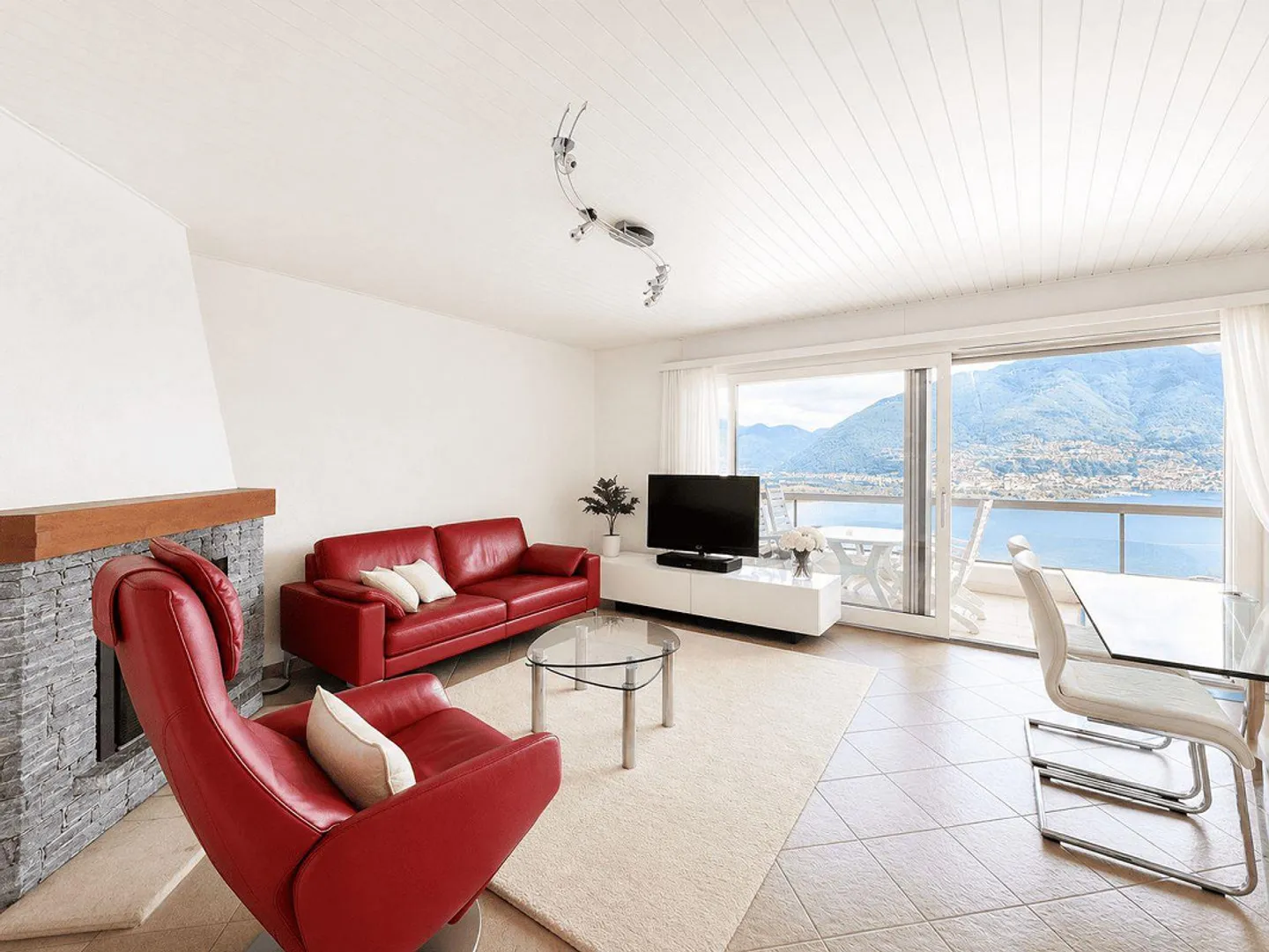 Elegante Wohnung mit Seeblick - Foto 3 von 10