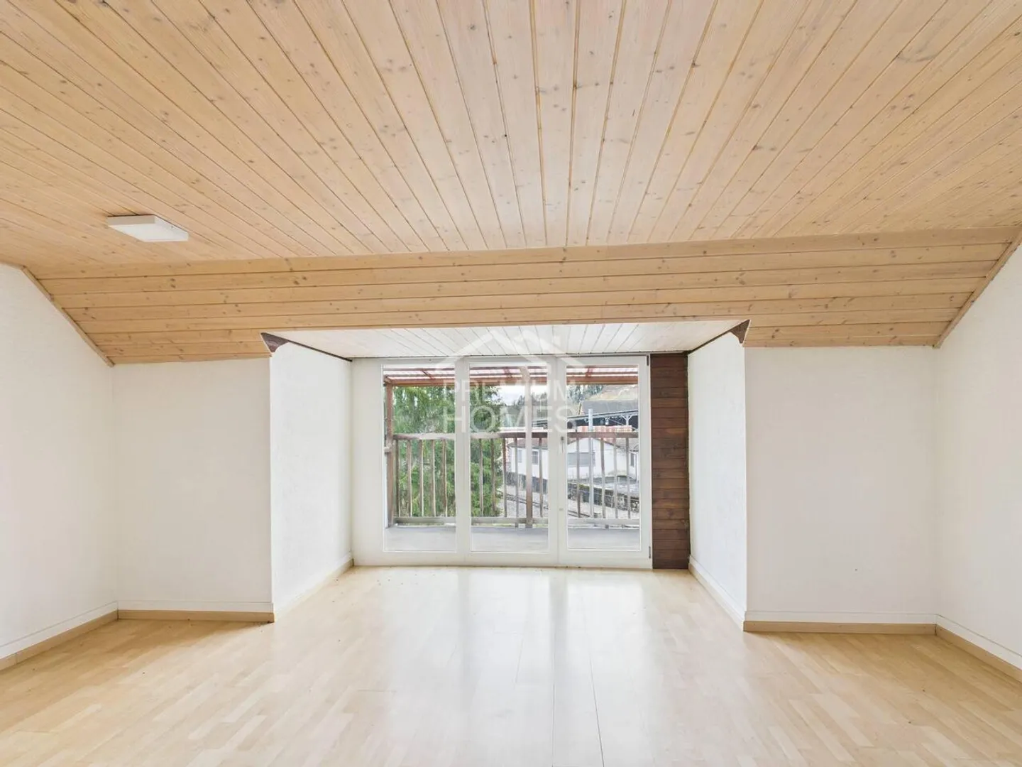 Right here. Exactly right. - Photo 8 of 11