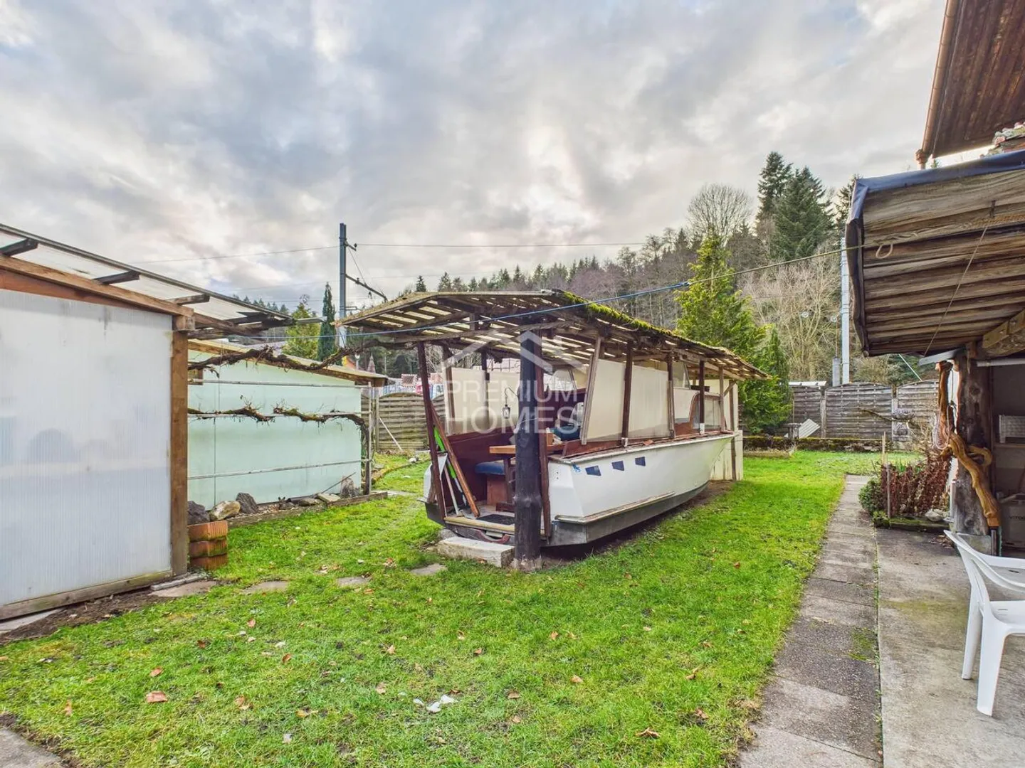 Right here. Exactly right. - Photo 10 of 11