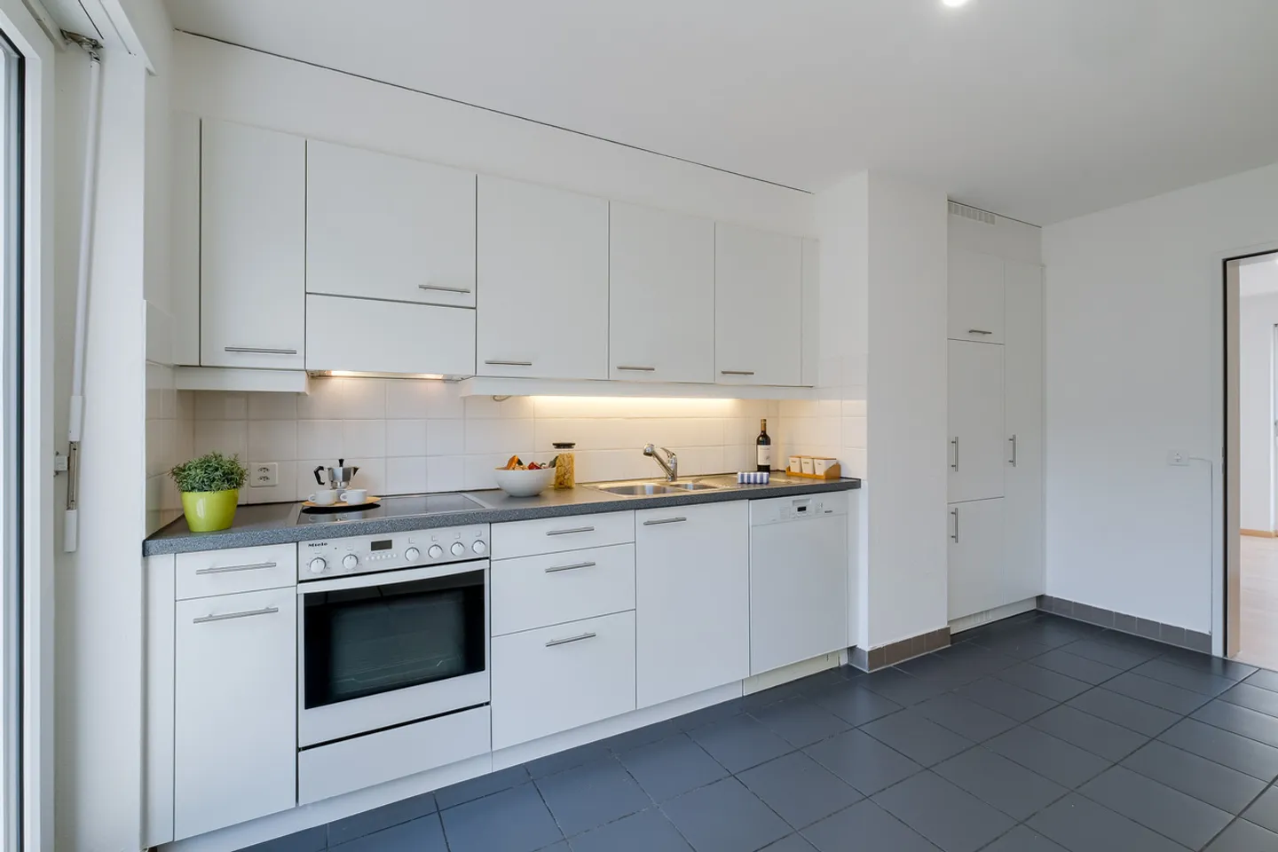 Dreamlike Maisonette Apartment Seeks New Tenant Family - Photo 5 of 11