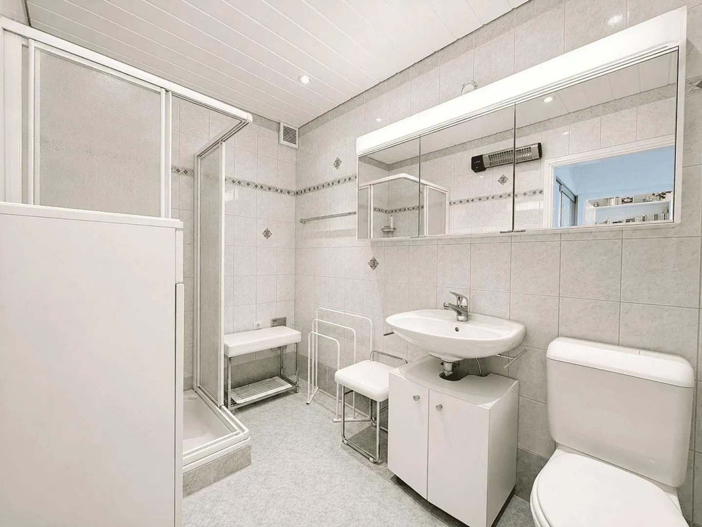 Elegante Wohnung mit Seeblick - Foto 9 von 10