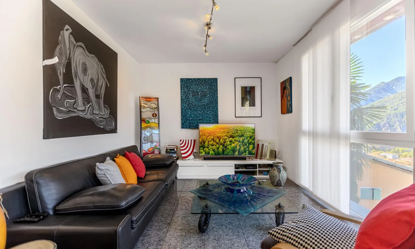 Charming single-family house with 4.5 rooms in Bellinzona-Daro - Photo 6 of 9