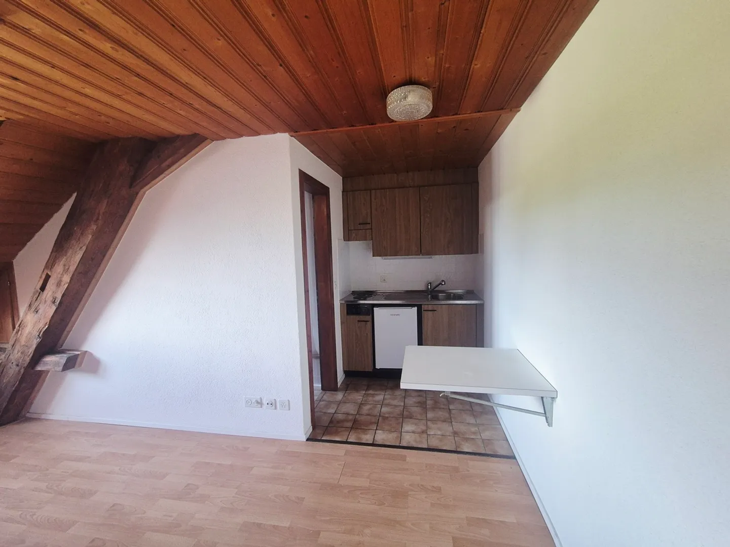 VUISTERNENS-EN-OGOZ / Studio - Photo 2 of 8