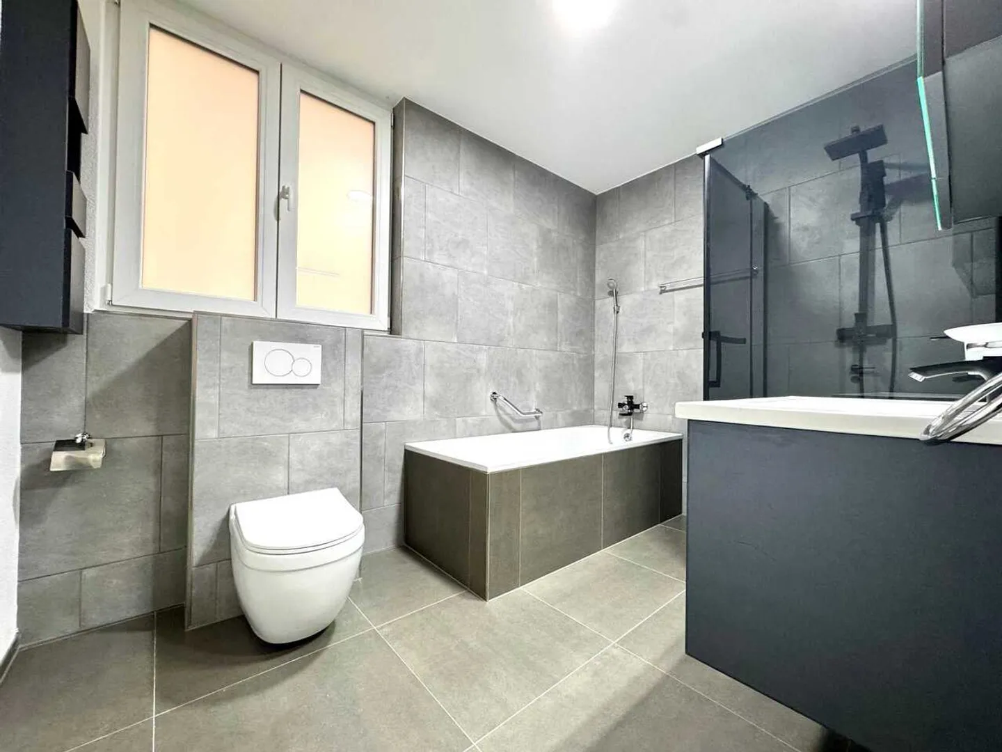 Modernes Apartment mit Balkon - Foto 13 von 13