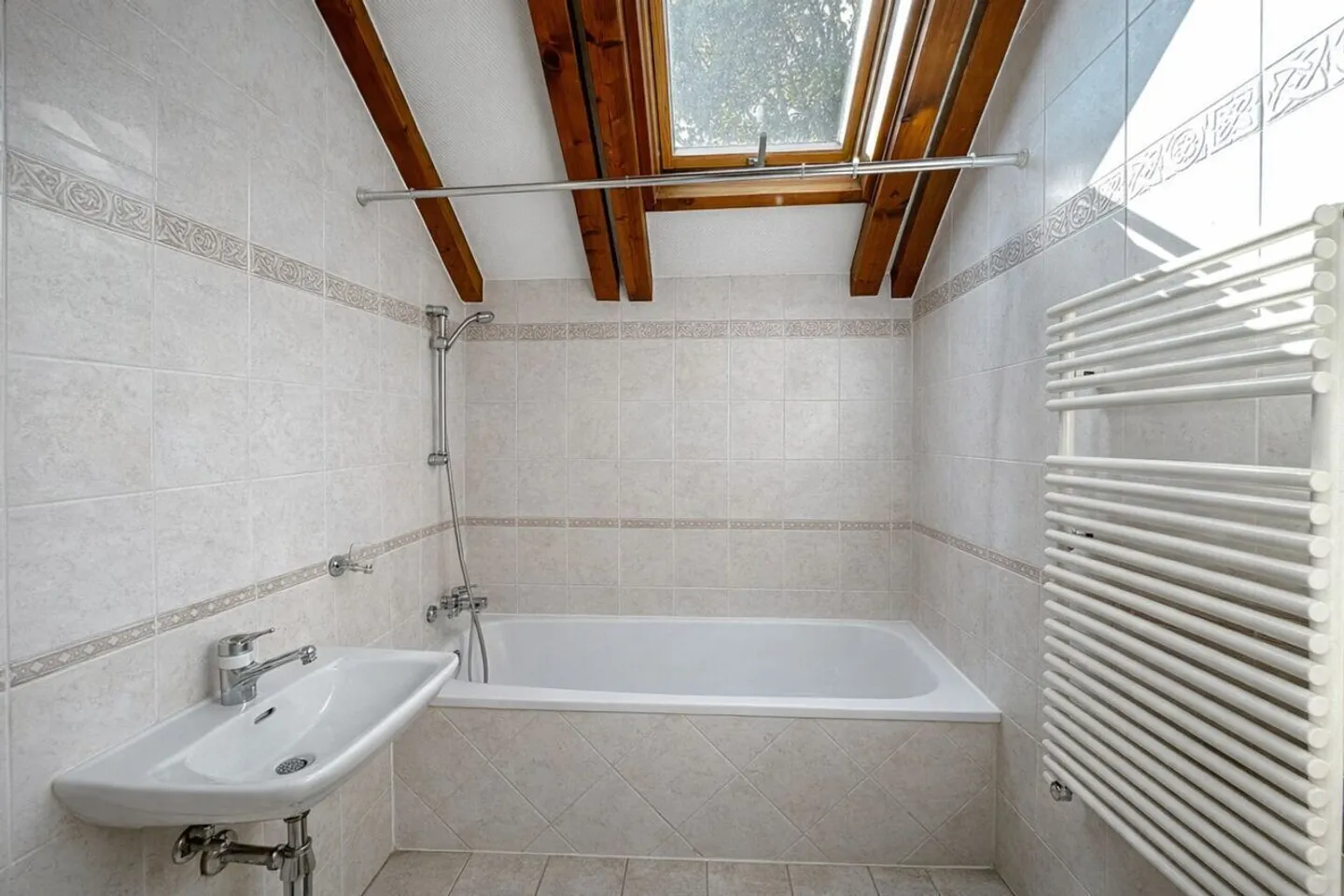 Maison avec appartement indépendant - Chambésy - Photo 7 sur 13