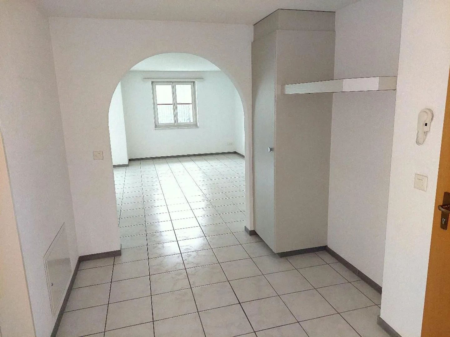 Schöne 3 1/2 - Zimmer-Wohnung mit Balkon an ruhiger Lage - Foto 2 von 5