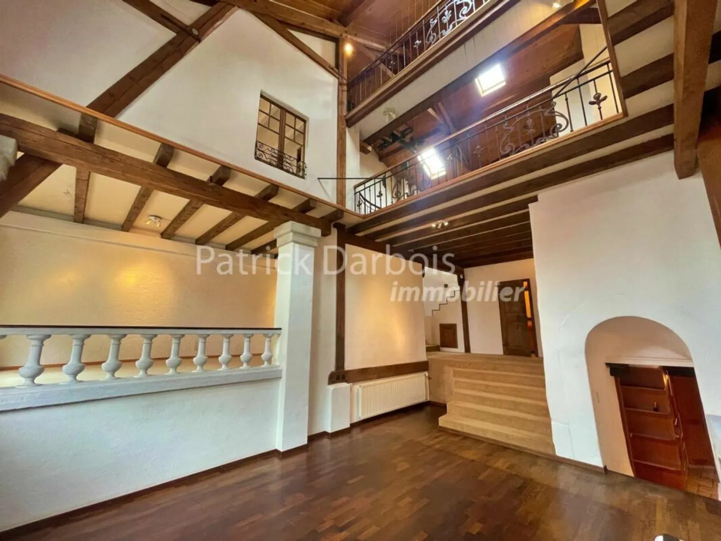 10-room House - Photo 5 of 47