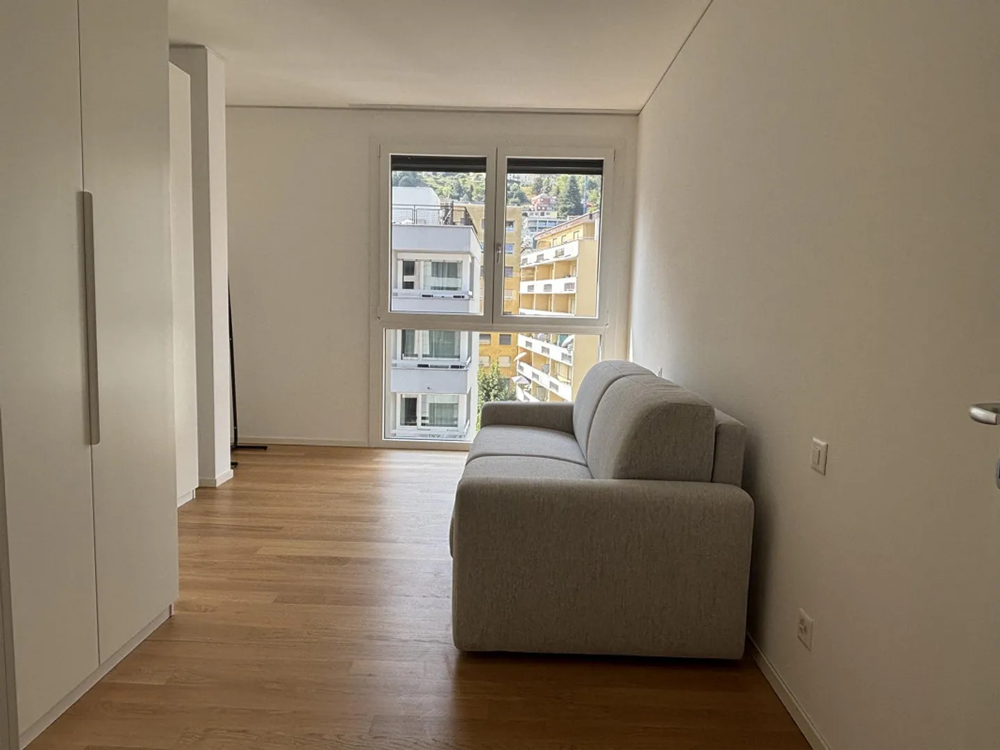 Modernes 3,5-Zimmer-Apartment in Paradiso - Foto 7 von 10