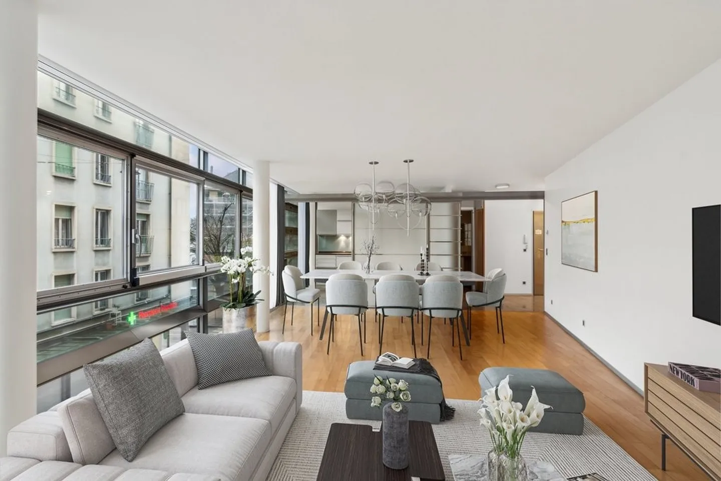 Magnificent modern apartment in an ideal location near Lake Geneva - Photo 3 of 9