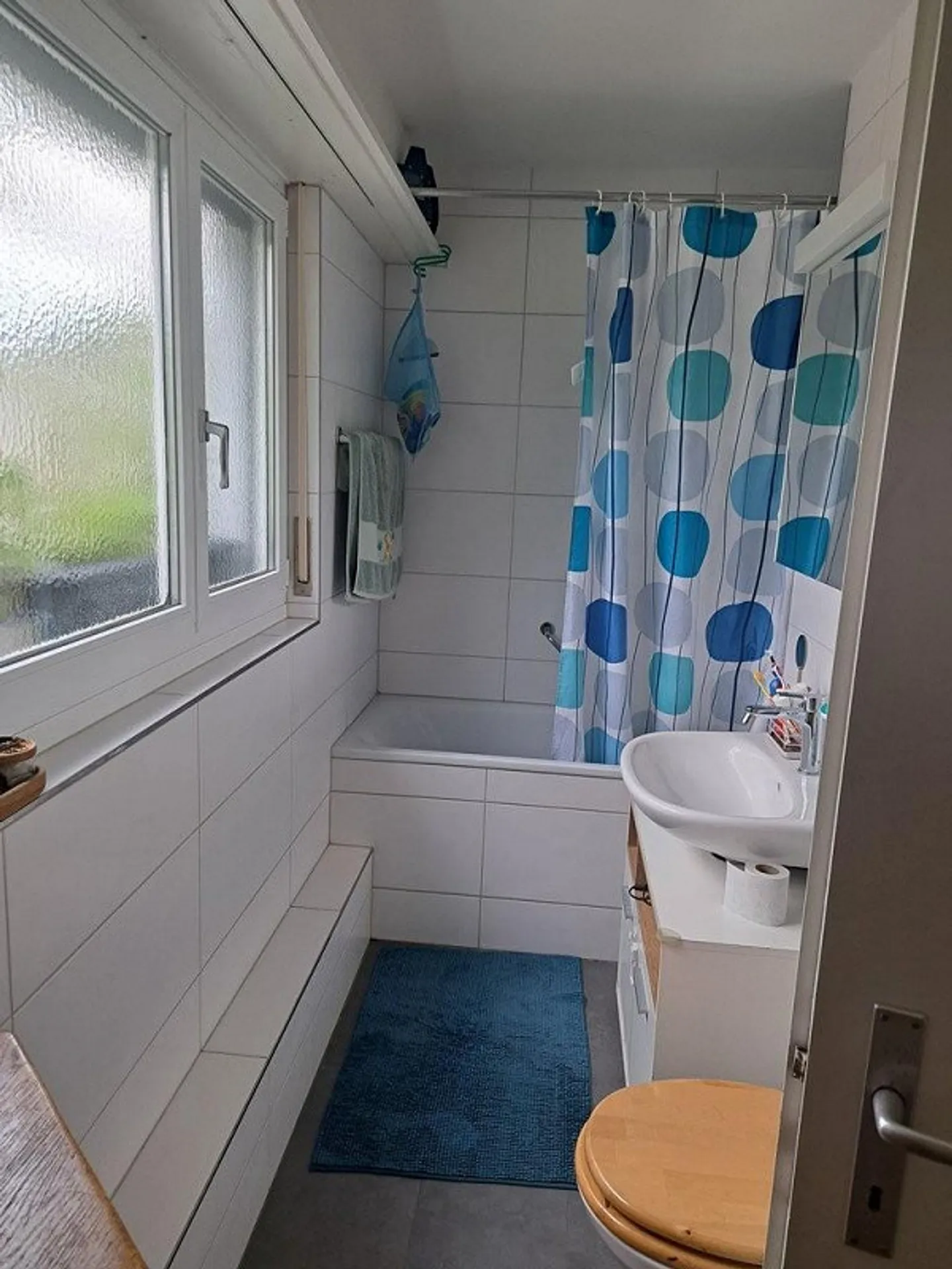 Teilsanierte Attika-Wohnung mit Sicht ins Grüne - Foto 4 von 7