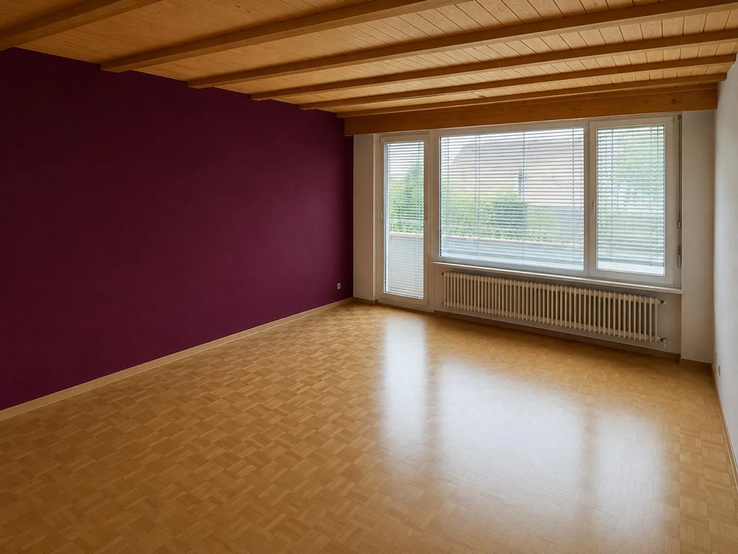 Shared Room - Photo 4 of 8