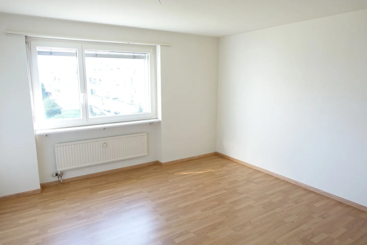 Appartamento luminoso 4 locali a Pratteln - Foto 6 di 7