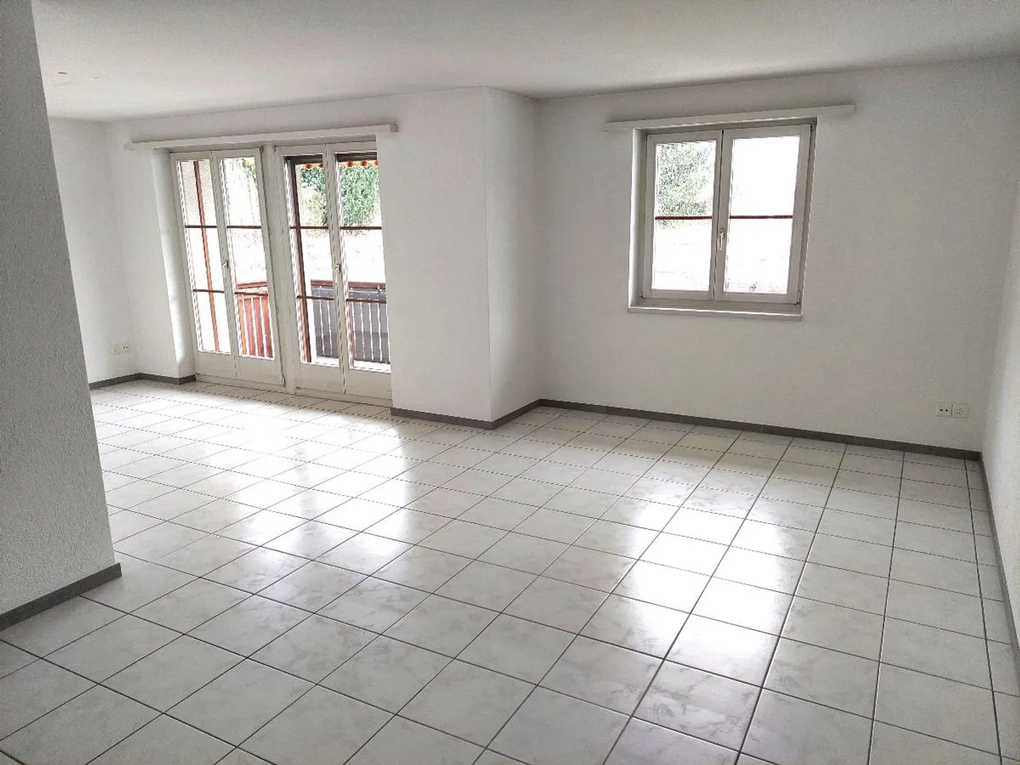 Schöne 3 1/2 - Zimmer-Wohnung mit Balkon an ruhiger Lage - Foto 3 von 5