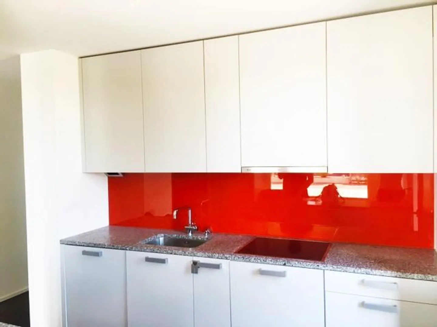 Appartement au bord du lac - Photo 3 sur 6