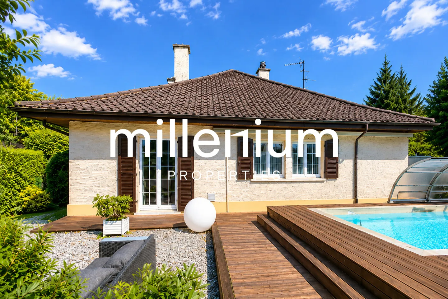 Villa Éblouissante avec Piscine - Photo 1 sur 8
