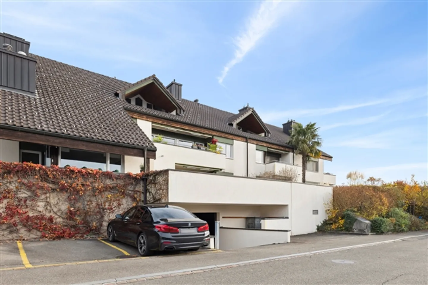 Living like in the South Mediterranean flair in the best location in Herrliberg - Photo 1 of 12