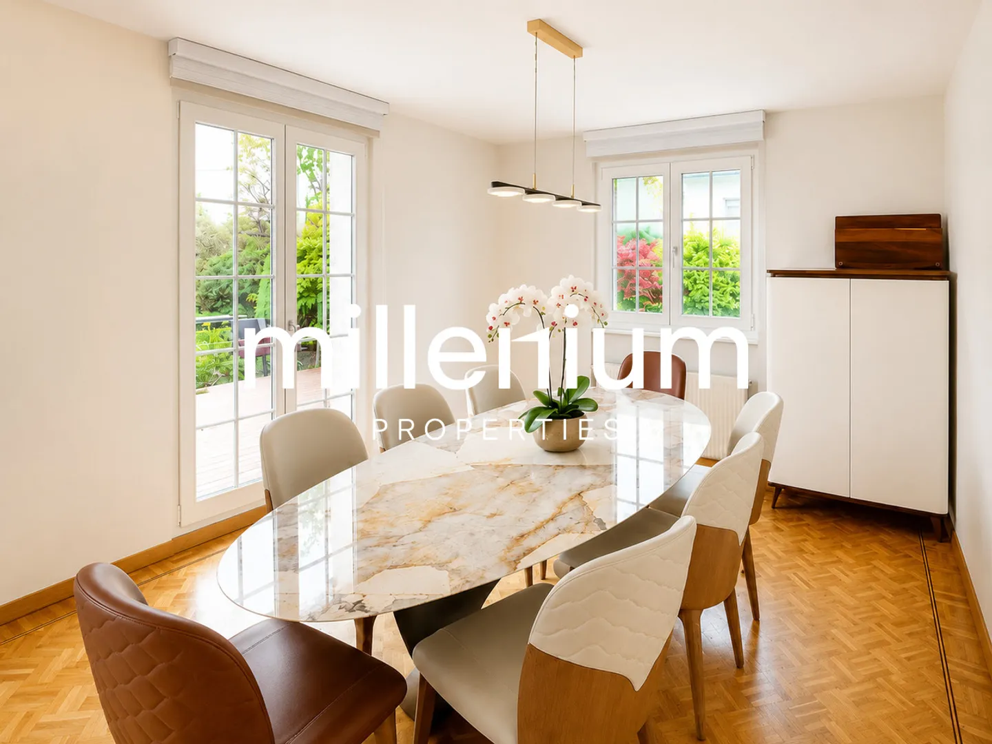 Villa Éblouissante avec Piscine - Photo 5 sur 8