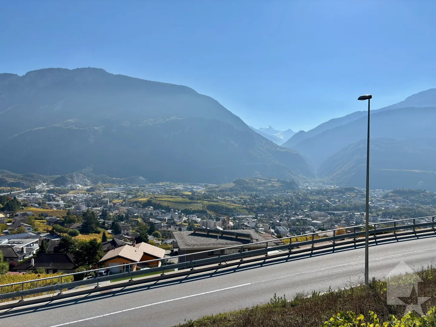 Parcelle équipée avec vue panoramique - Photo 5 sur 7