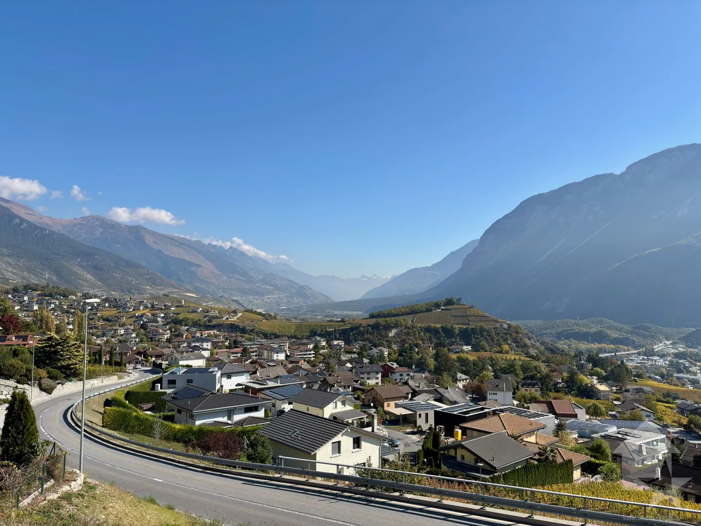 Parcelle équipée avec vue panoramique - Photo 6 sur 7