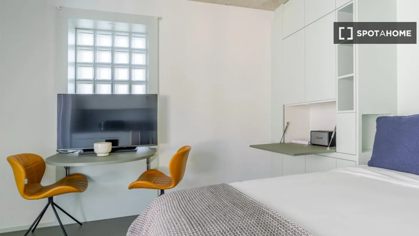 Studio for rent - Photo 3 of 10