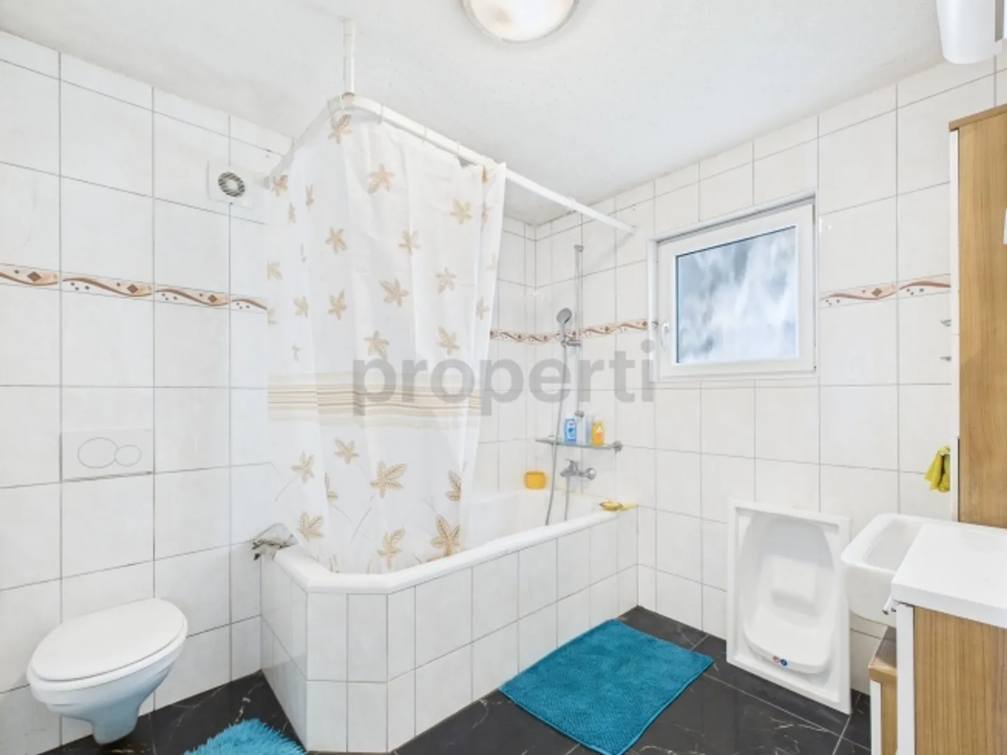 «Grosszügige 5.5-Zimmer Einfamilienhaus in Schaffhausen» - Foto 8 von 12