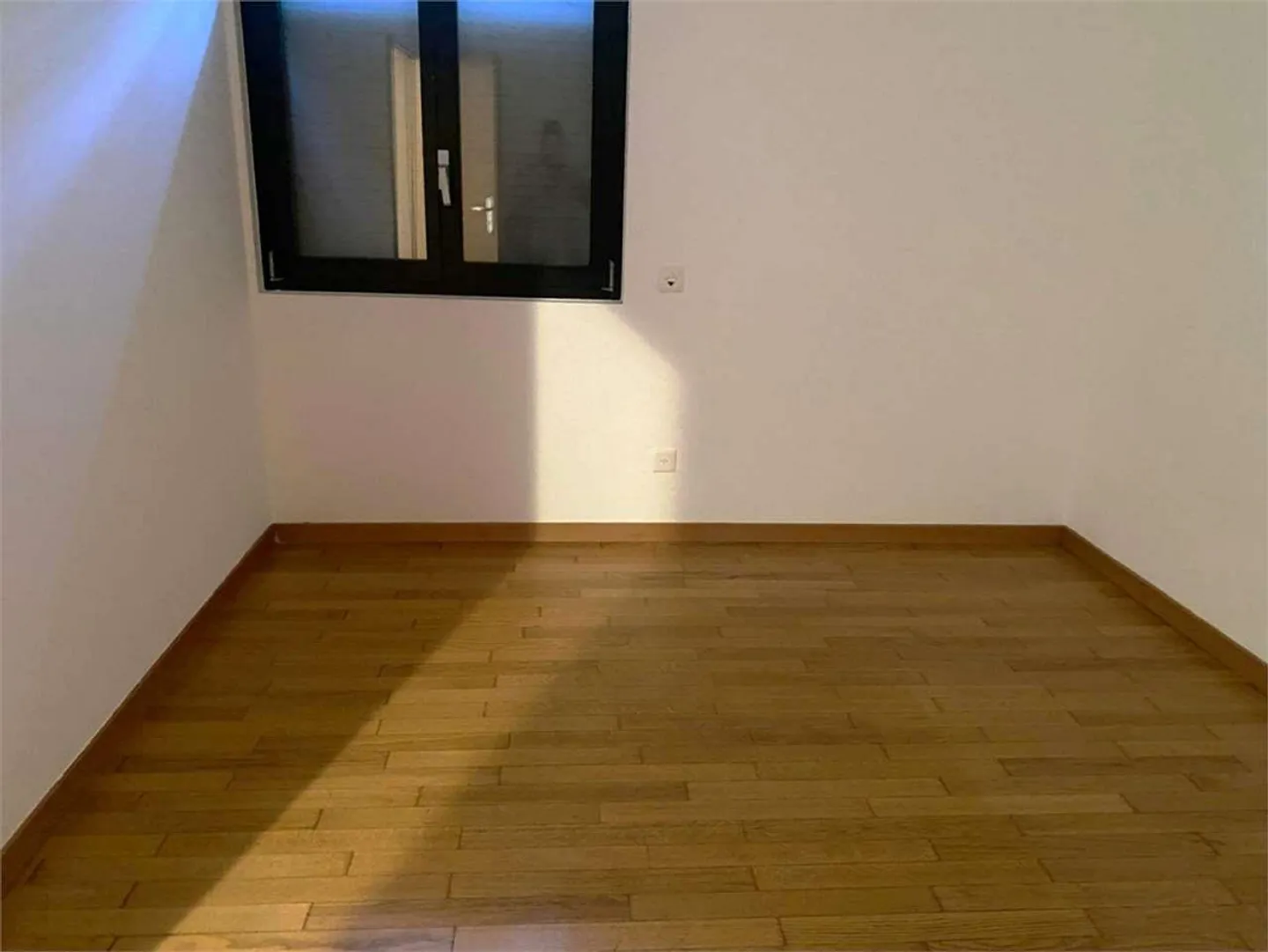 Appartamento moderno a Rovio - Foto 9 di 13