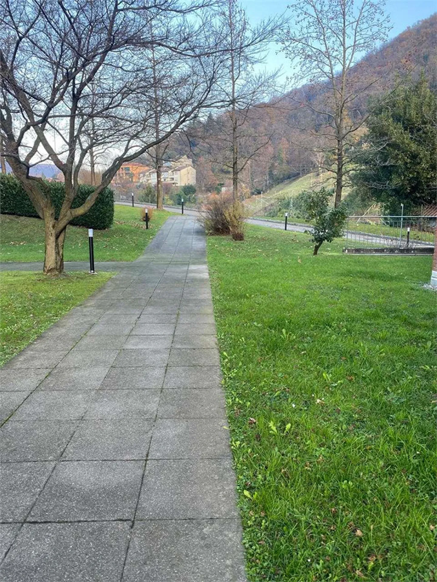 Appartamento moderno a Rovio - Foto 2 di 13