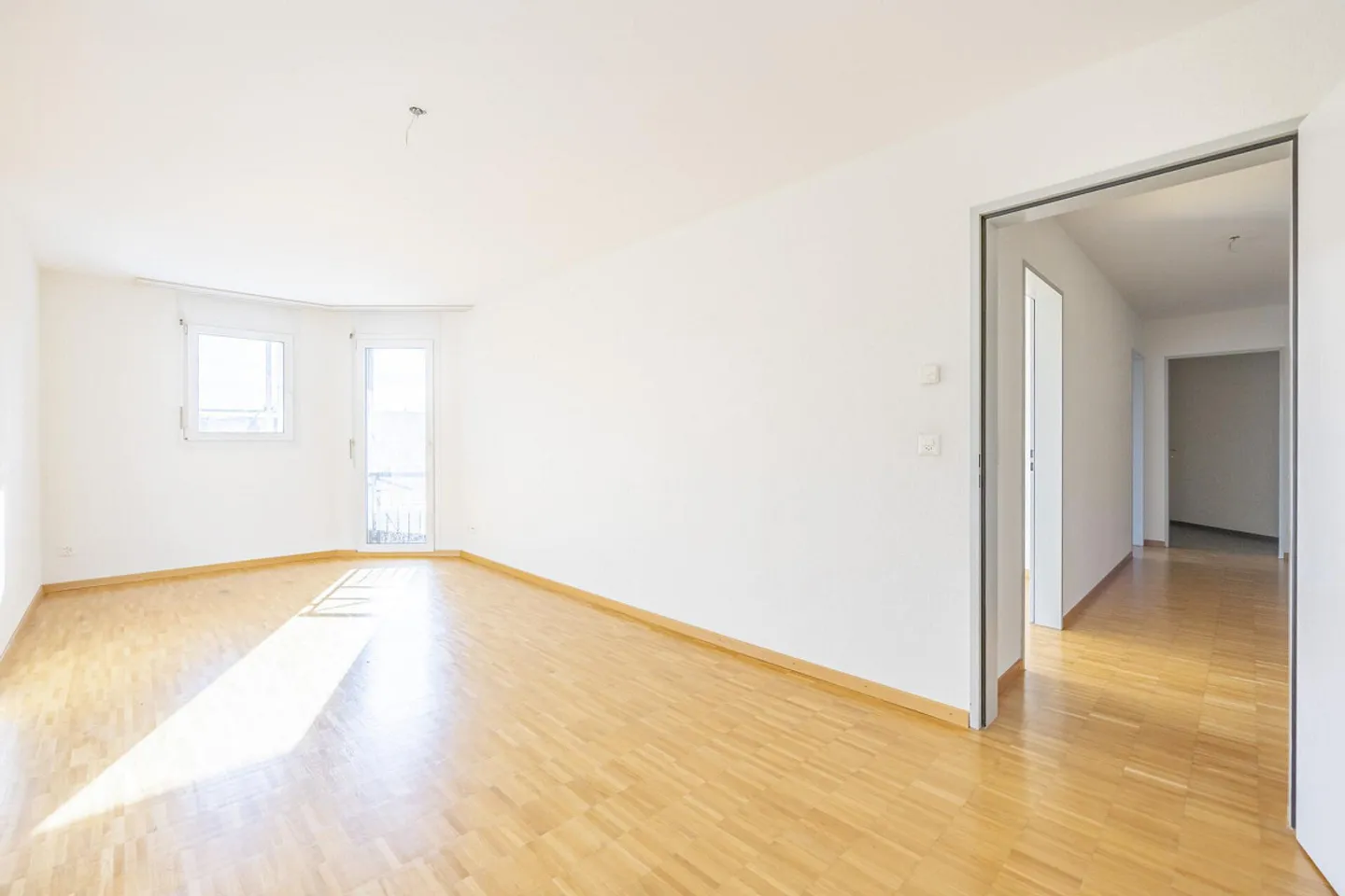 Appartement en duplex avec jardin spacieux - Photo 5 sur 11