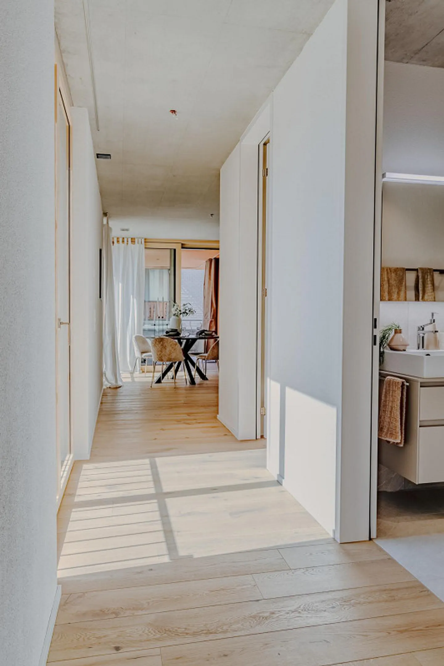 Maison moderne avec finition de haute qualité - Photo 7 sur 10