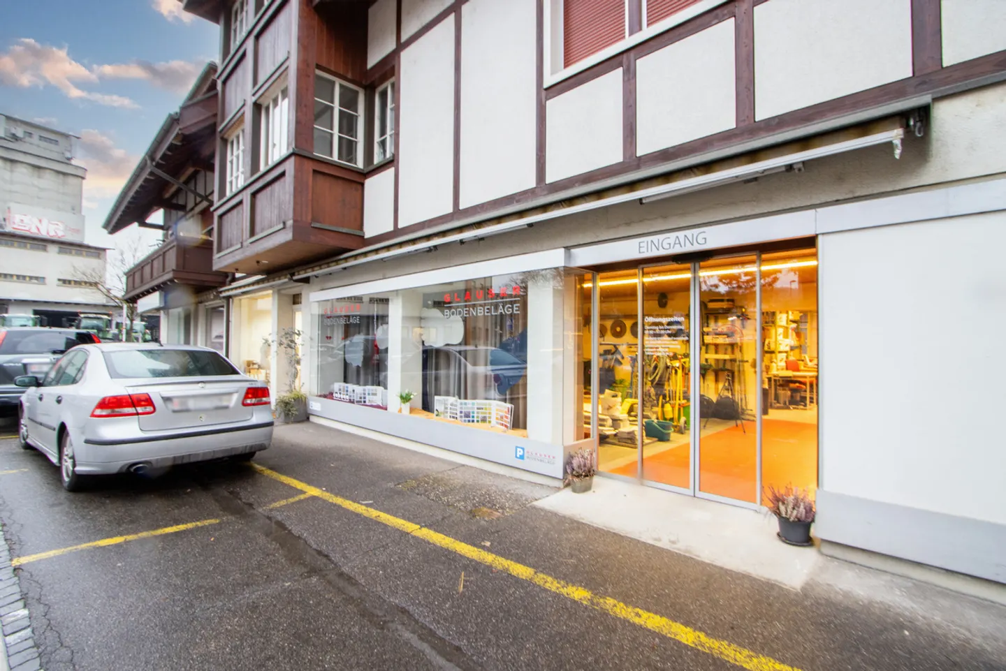 Attractive commercial spaces 116 m² in a central location in Burgdorf - Photo 1 of 9
