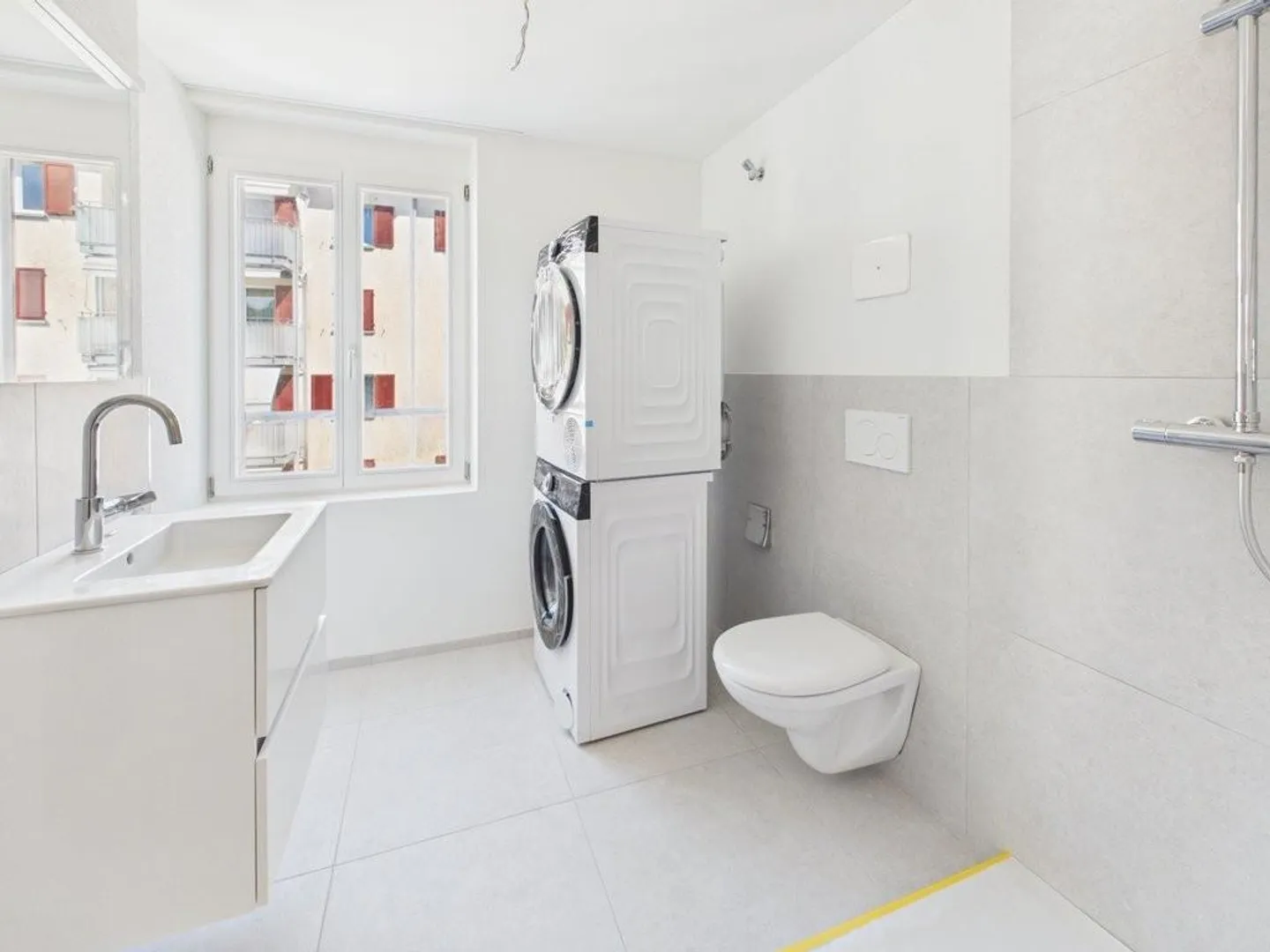 First rental after complete renovation - Photo 4 of 7