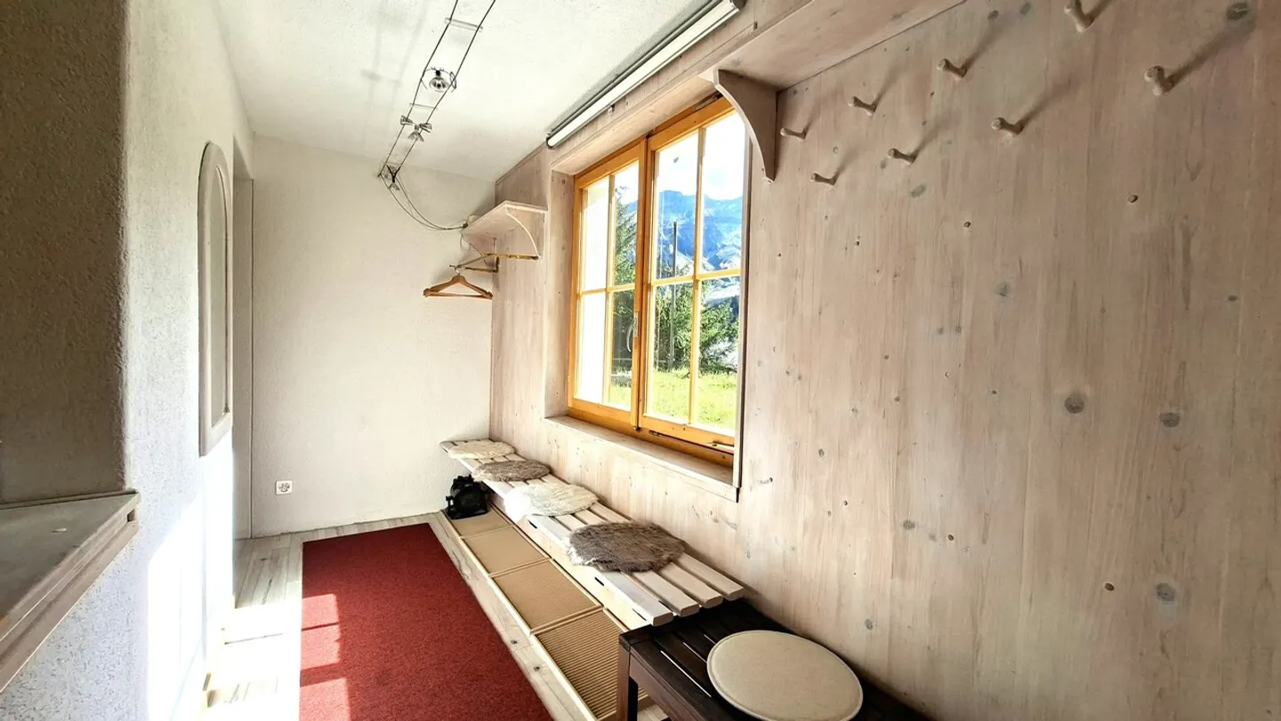 Chalet-style Vacation Home - Photo 9 of 10